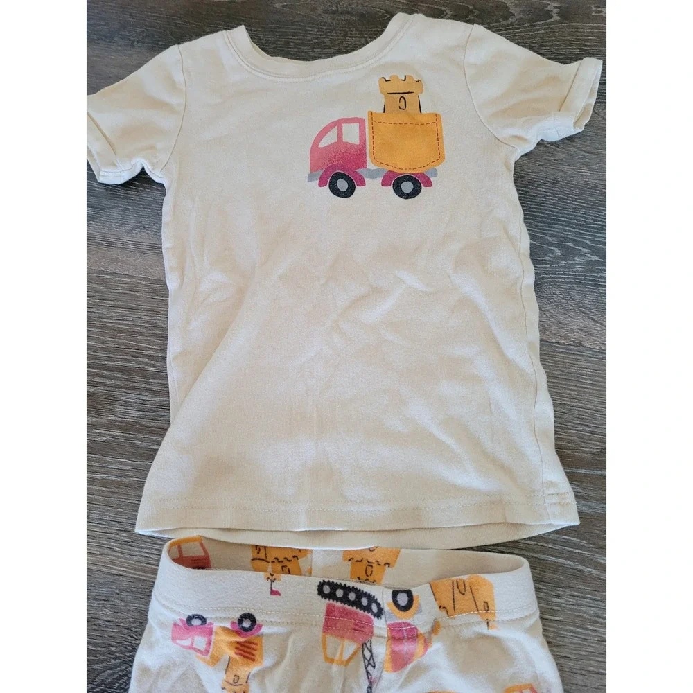 Old Navy Toddler Boys 5T Construction Truck Pajama Set Short Sleeve Cream #3